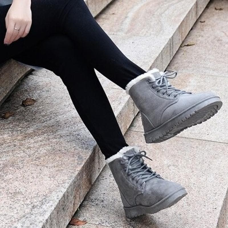 Heather’s Cozy Lace-Up Ankle Boots