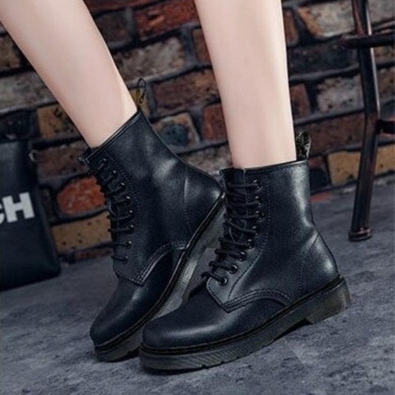 Heather’s High-Ankle Leather Lace-Up Boots