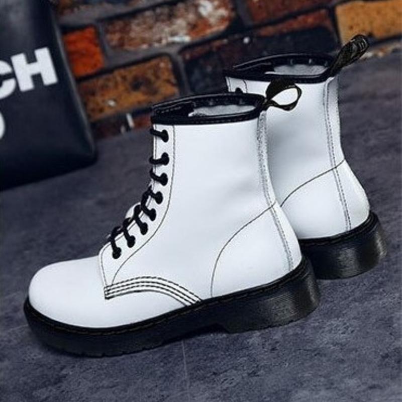 Heather’s High-Ankle Leather Lace-Up Boots