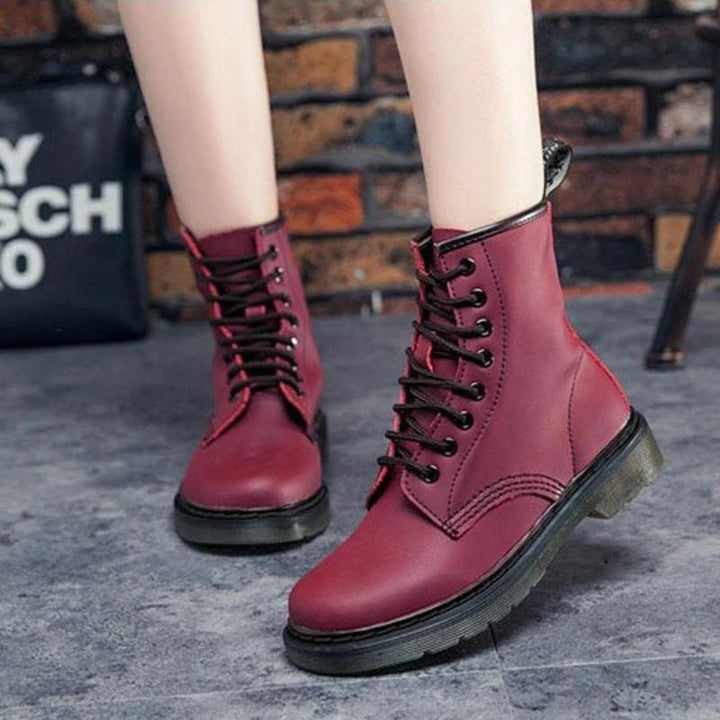 Heather’s High-Ankle Leather Lace-Up Boots